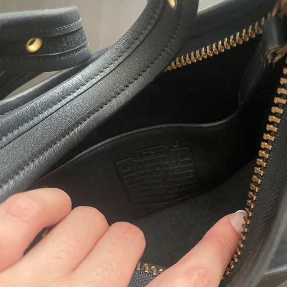 Vintage Black Leather Coach Janice Crossbody Purse - Picture 4 of 11